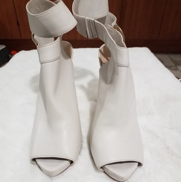 Marciano Sleek white leather ankle wrap open-top bootie pumps size 9 us /39 - Picture 5 of 7